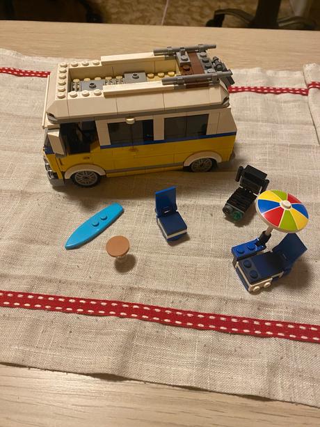 Lego creator set 31079,
