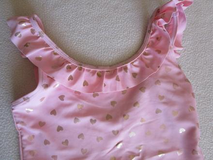 Krásné růžové plavky se srdíčky, jen týden nošené, primark,146