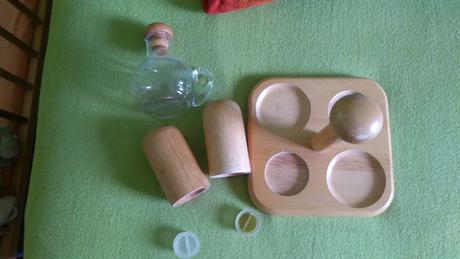 Stojánek na dochucovadla, 