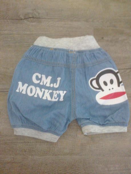 Kraťásky s opicí, 80