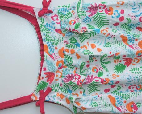 P66 dívčí letní overal vel. 4-5 let, miniclub,110