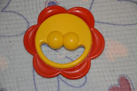 Kousátko a chrastítko - kytka, 