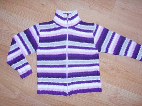 Svetr vel.122-134, 122