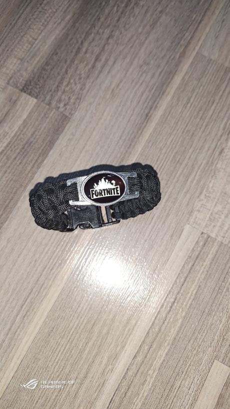 Náramek fortnite,