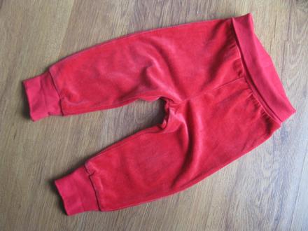 Červené sametové tepláčky, berti,80