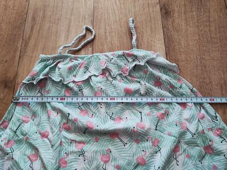 Šaty s plameňáky, 128