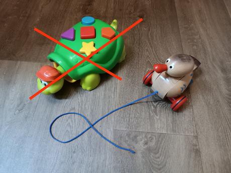 Dřevěná tahací kačenka,