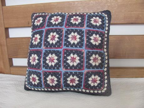 Háčkovaný povlak na polštář, 