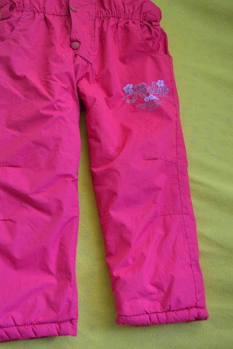 Dívčí oteplovačky v.104, 104