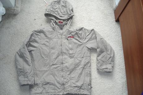 Bunda na donošení, 146