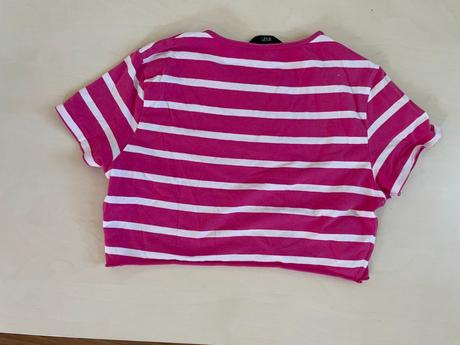 Dvojice crop topů, vel xs, divide a ff, xs