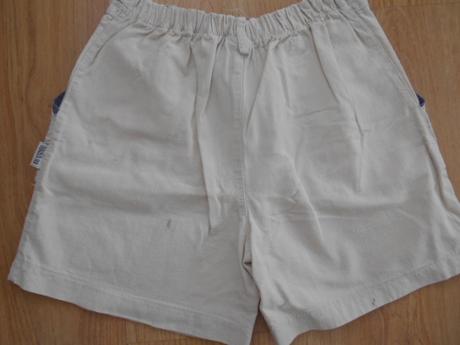 Dívčí šortky vel.122/128    2 kusy, 122