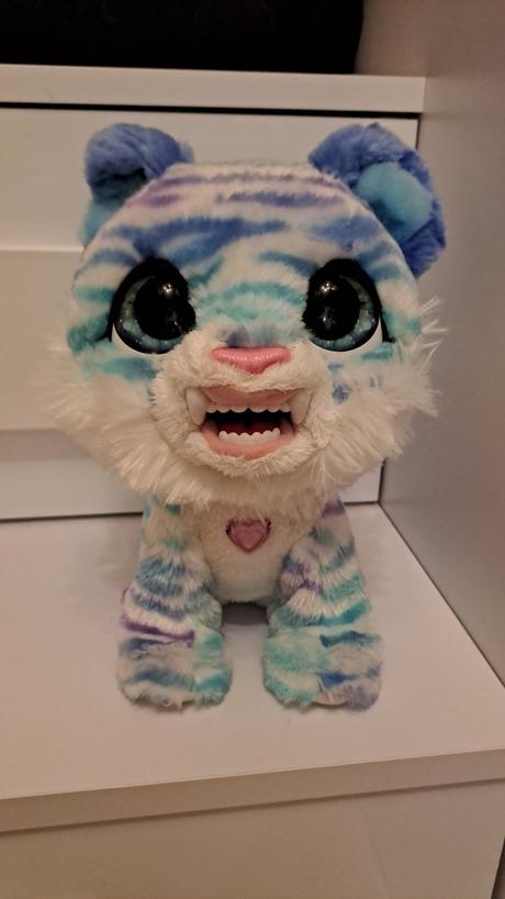 Furreal friends polární tygřík north,