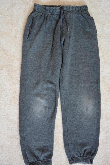 Tepláky rebel, rebel,146