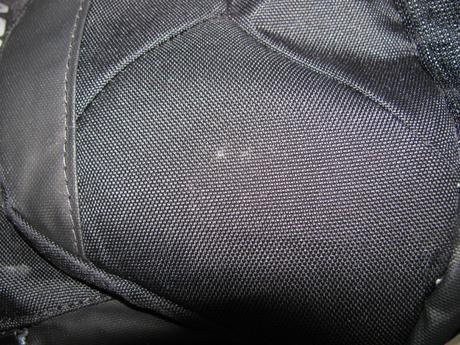 Sportovní černý batoh under armour,