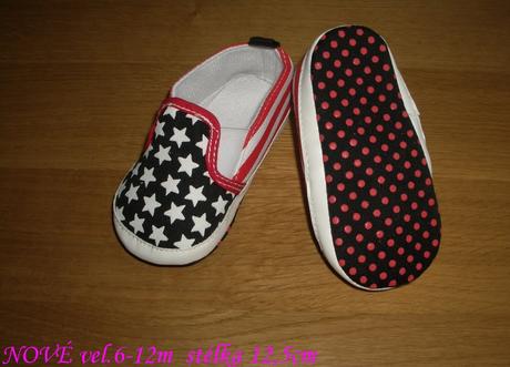 Nové capáčky 6-12m , puntíky dl.stélky 11cm,hvězdy,