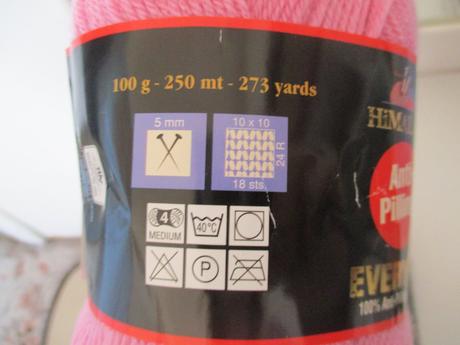 Klubíčka příze různých značek, 