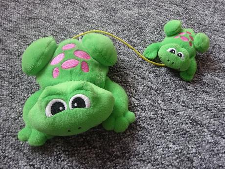 Plyšové žabičky, 