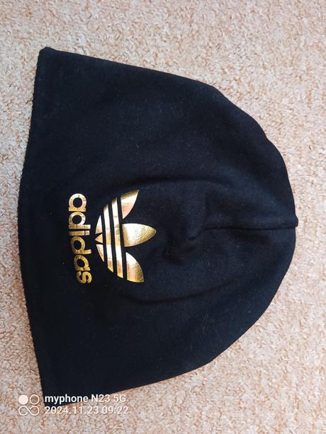 Čepice černá zlaté logo zn."adidas", adidas