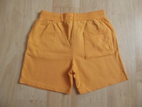 Šortky v.134, sinsay,134