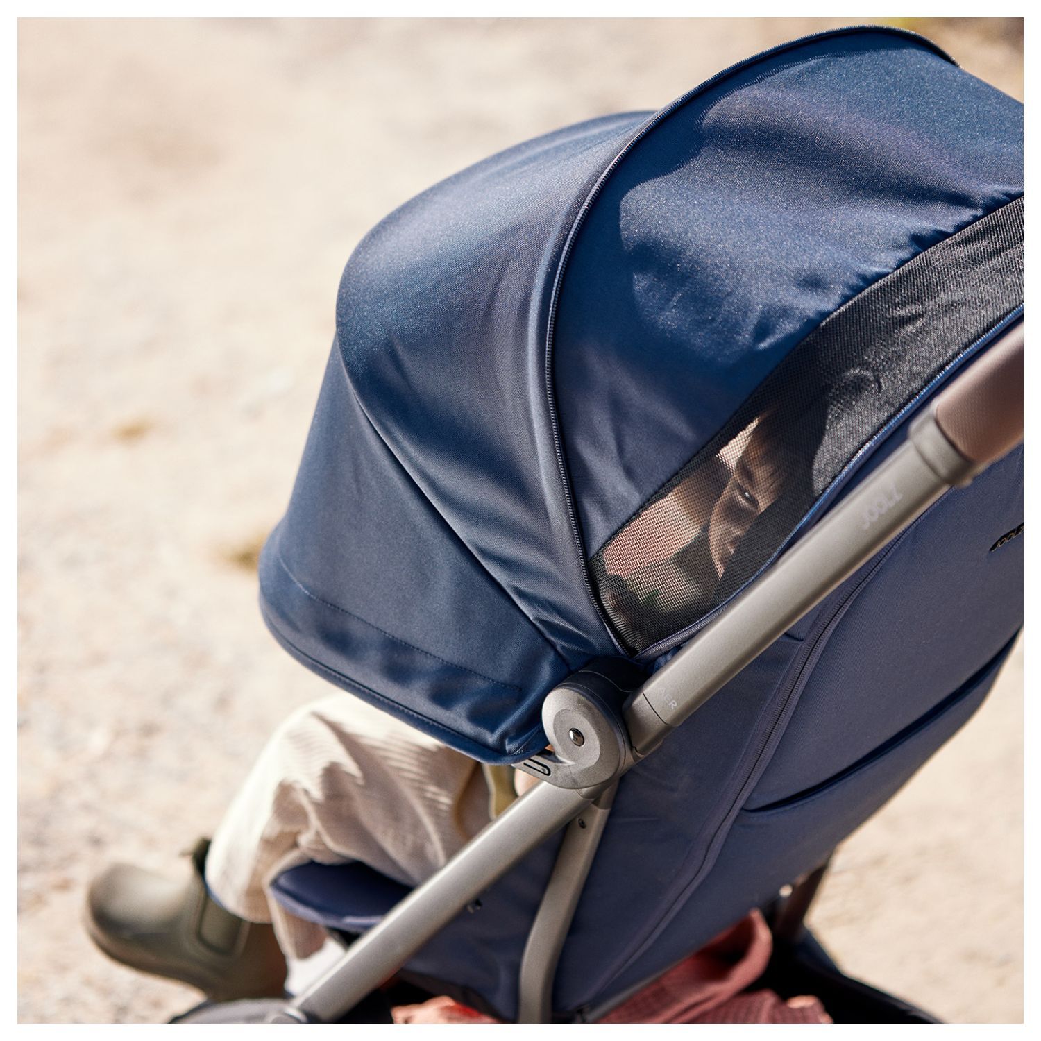 Nový kočárek Joolz Aer+. Nový kočárek Joolz Aer+.