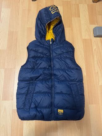 Zateplená oboustranná vesta, c&a,134