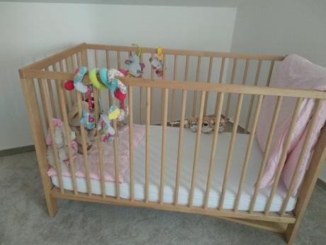 Hračky na postýlku,