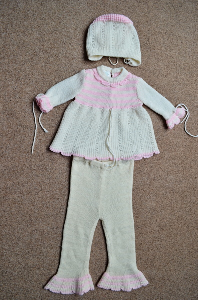 Pletený komplet, 74