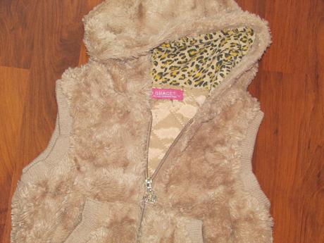 Chlupatá vesta, grace,116