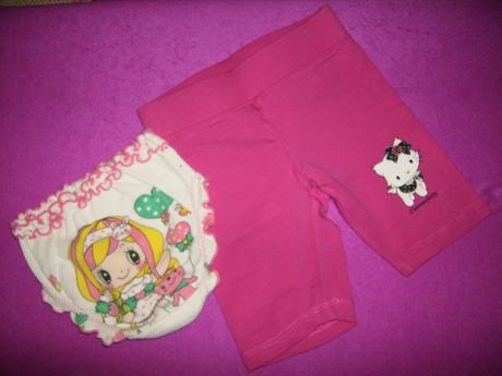 Kraťásky s charmmy kitty + kalhotky - vel.80, 68–80