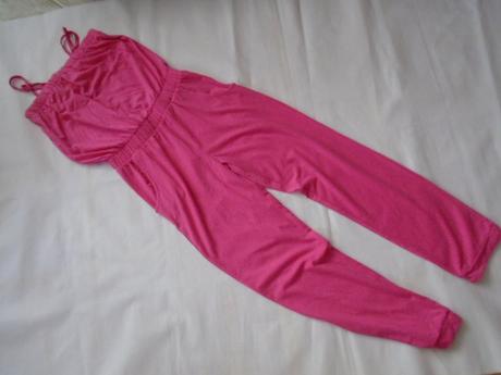 Overal vel 134/140, kik,134