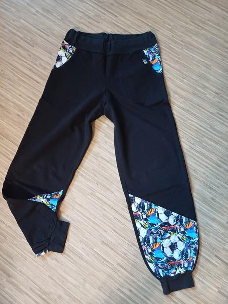 Tepláky fotbalový míč vel.12-14 let   158/164, 158