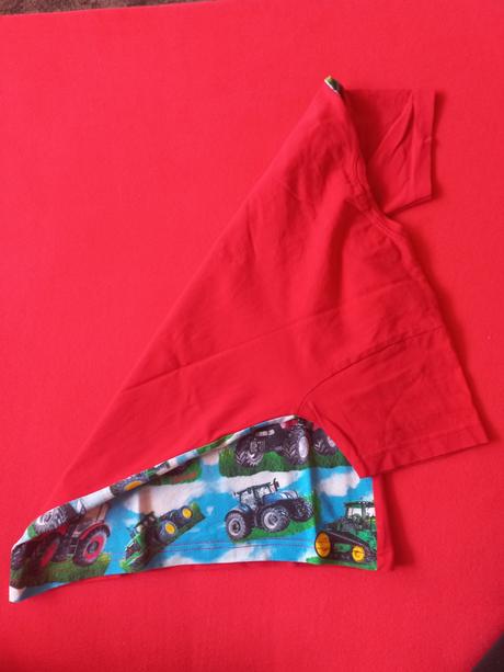 Tričko s traktorem, vlček,122