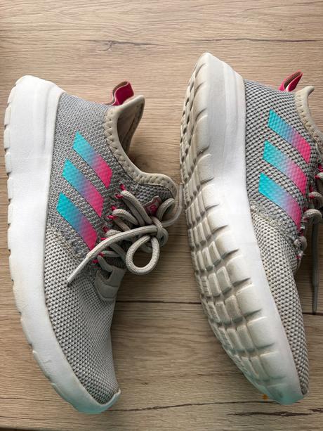 Bezecke boty adidas 36 sede s tyrkysovo-ruzovymi, adidas,36