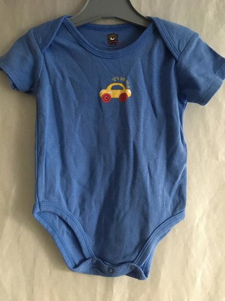Vel. 68 modré bodýčko s autíčkem, 68