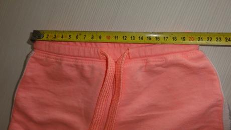 Bavlněné šortky, 86