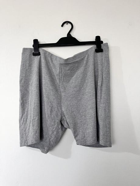 Kraťasy, primark,46