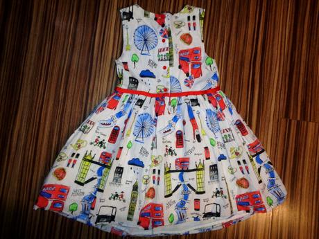 Kouzelné šaty s obrázky, next,116