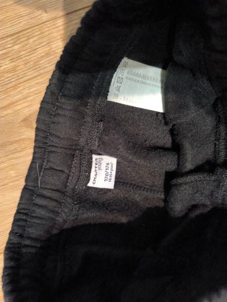 Tepláky vel.170/176, chapter young,170