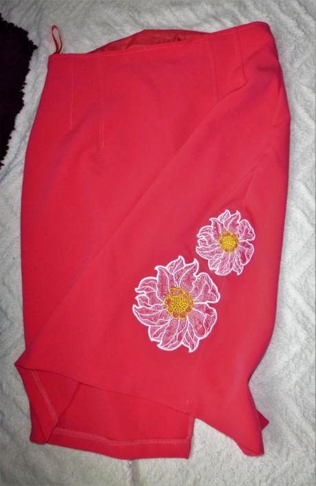 Luxusní sukně s kytkama - vel.l, l