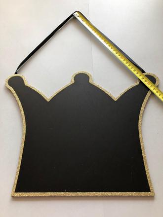 Dekor závěs popisov. tabule tvar korunky princezna,