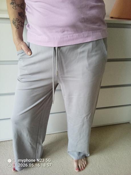 Tepláky zn."gina tricot" vel."m", gina,m