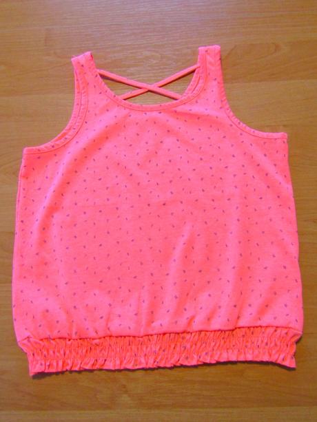 Zářivé triko vel 146-152, yigga,152