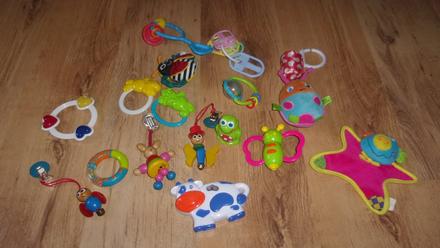 Chrastítka pro nejmenší,