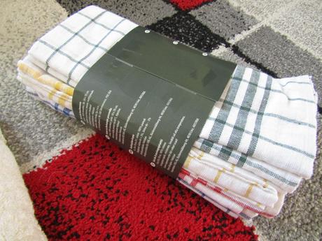 5 x ručník-ikea, 2 x utěrky-f & f +sada 8 ks-nové,