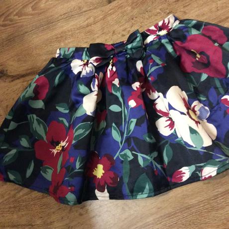 Slavnostní sukýnka s velkými květy, 116