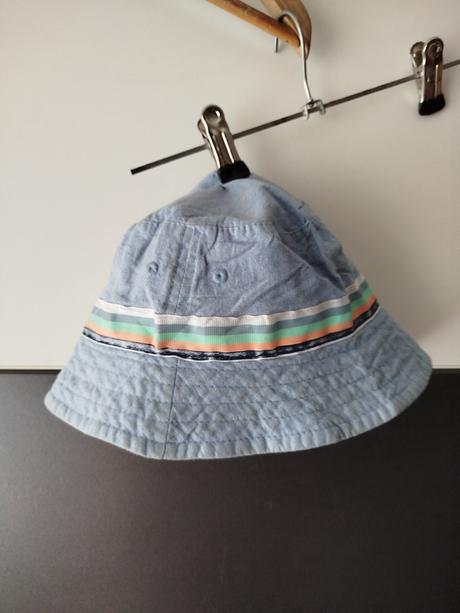 Klobouk zn. tu 3-5let, tu,110