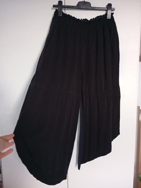 Volné černé kalhoty s rozšířenými nohavicemi 40/42, 42