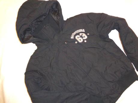 Černá zimní bunda, 152