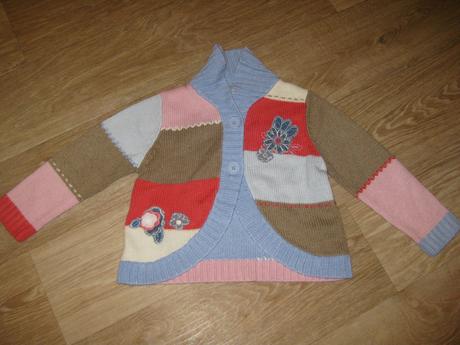 Svetr na knoflíky, cherokee,104